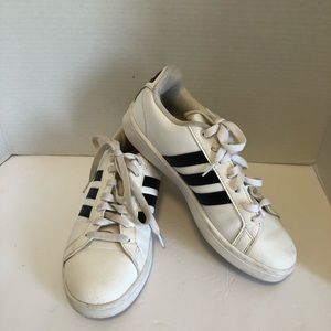 Black and white adidas cloudfoam tennis shoes